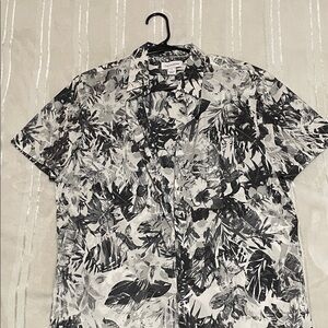 Cubavera Black and White Leaf Print Shirt